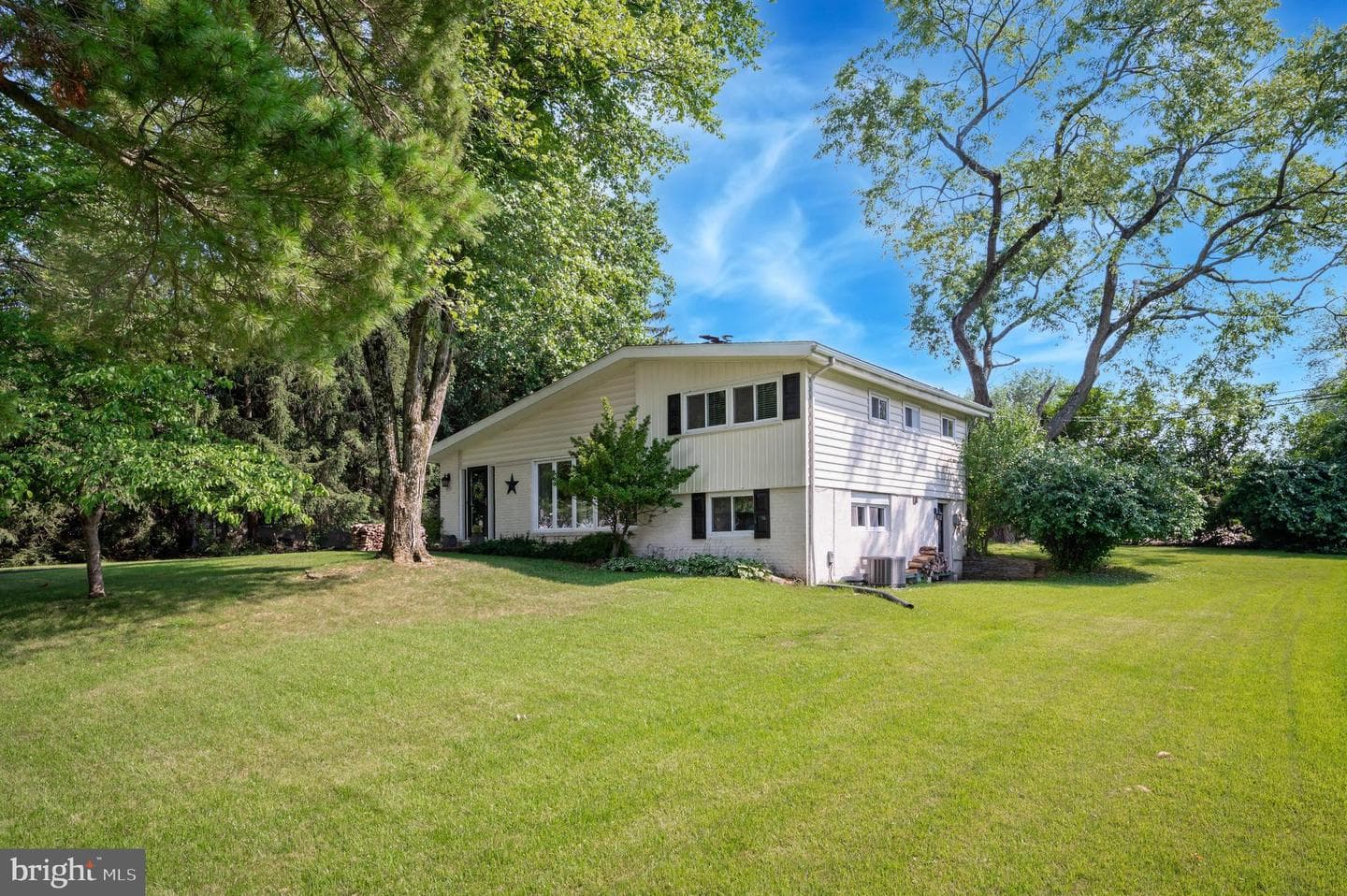 1526 Pulaski Drive photo 4