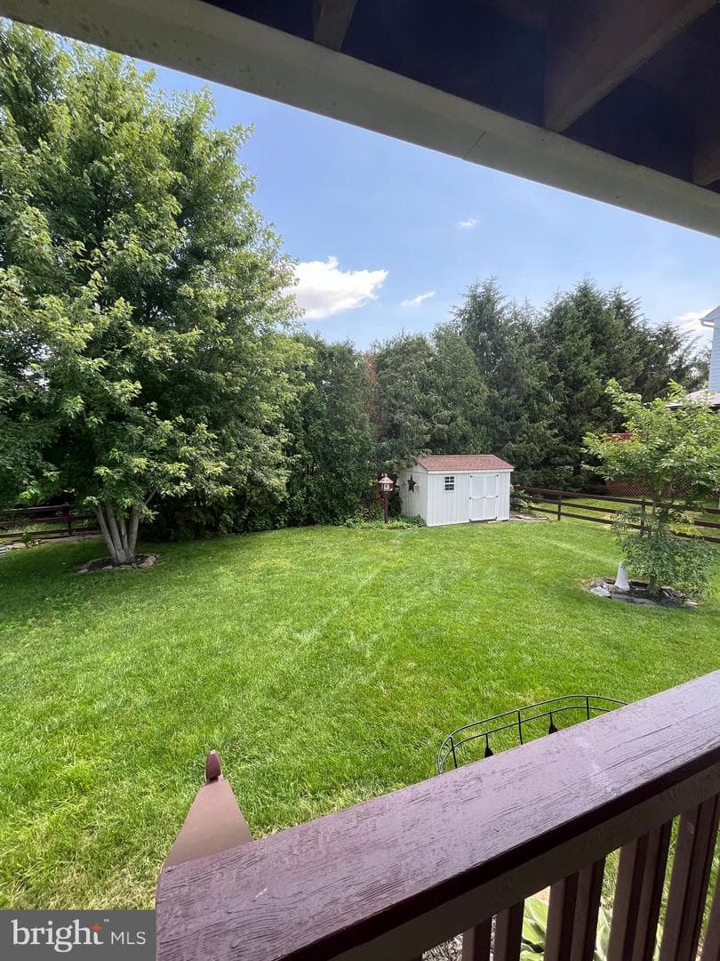 710 Penn Street photo 24
