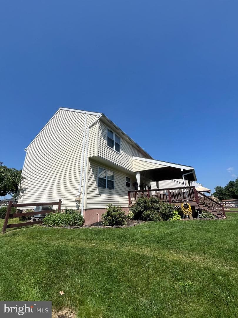 710 Penn Street photo 27