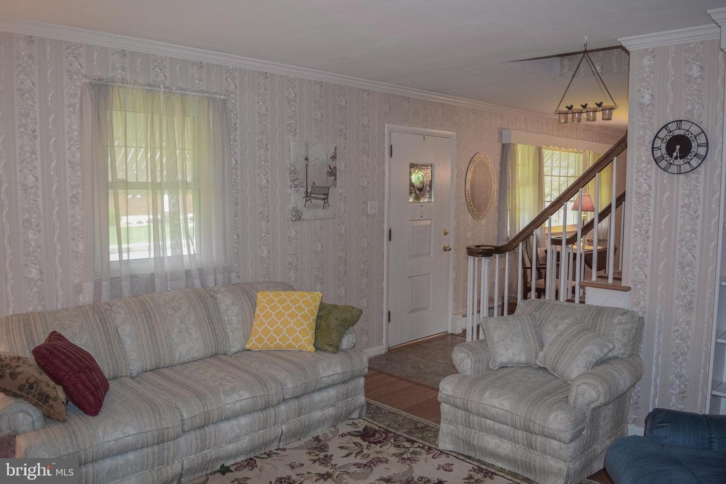 807 W Race Street photo 3