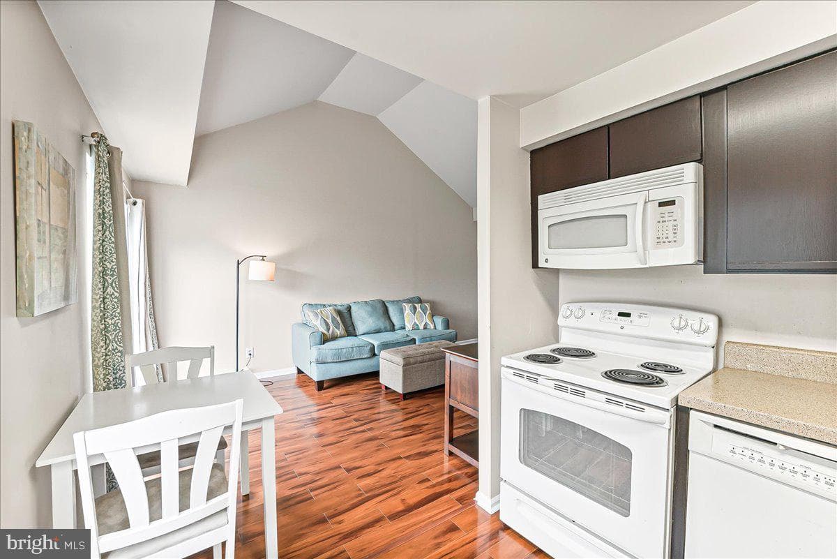 922 W Montgomery Avenue #b-4 photo 5