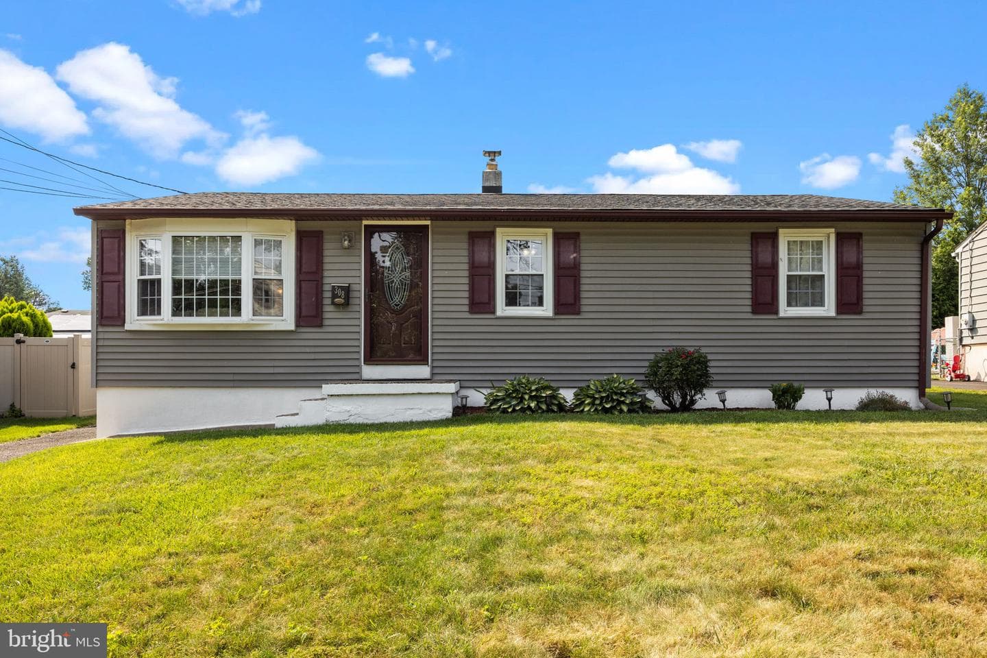 308 Edgley Avenue photo 1