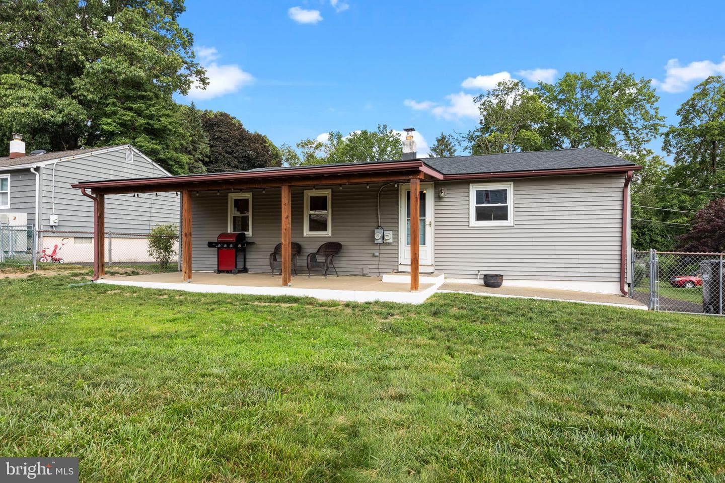 308 Edgley Avenue photo 15