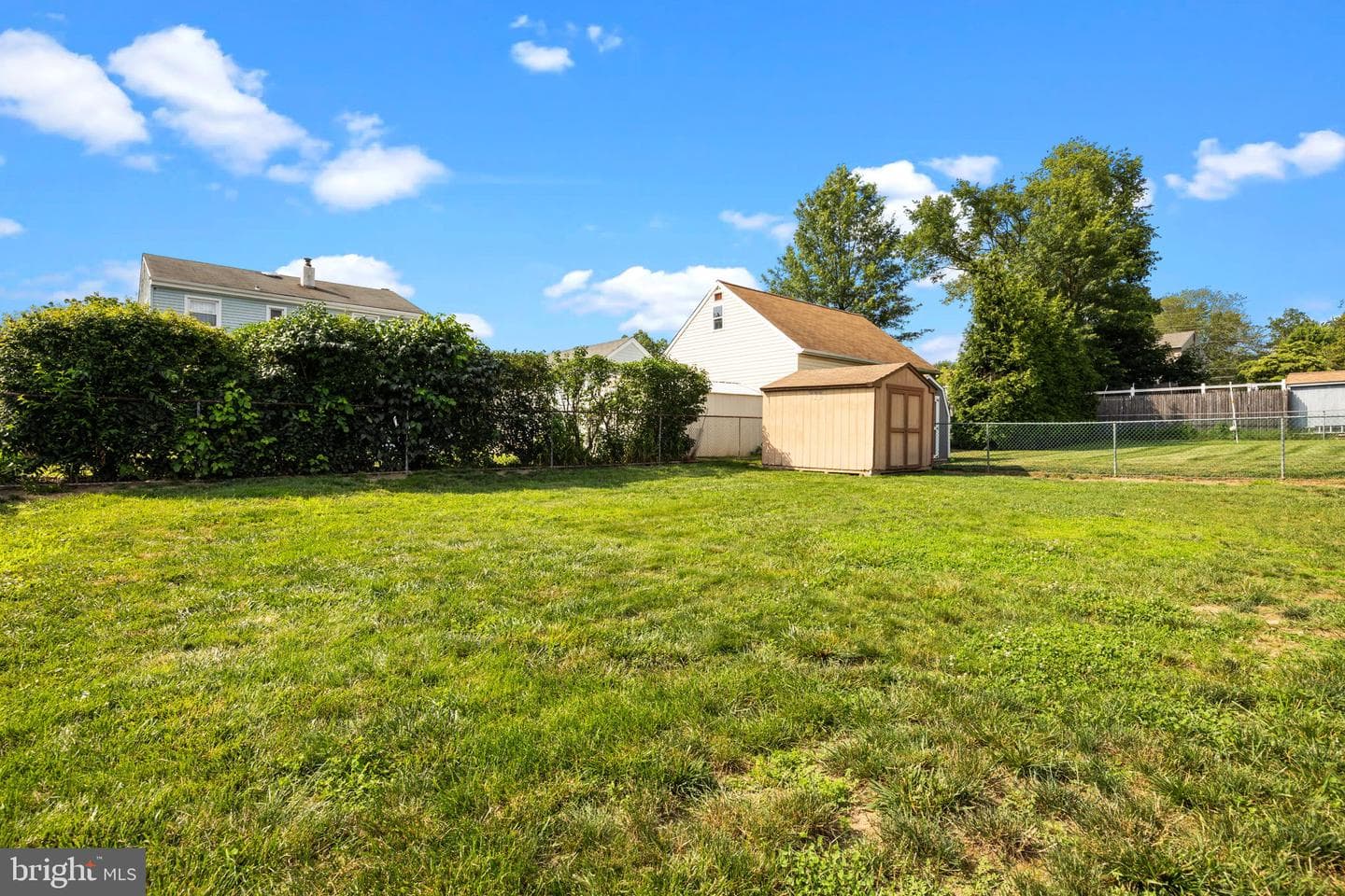 308 Edgley Avenue photo 17