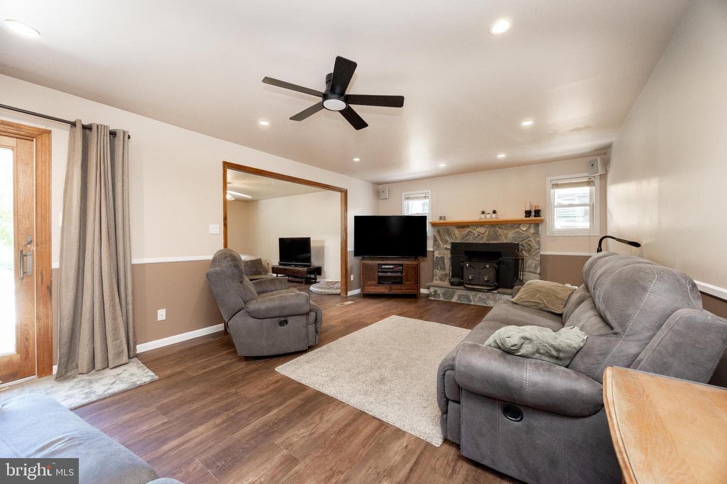 3763 Stoughton Road photo 15