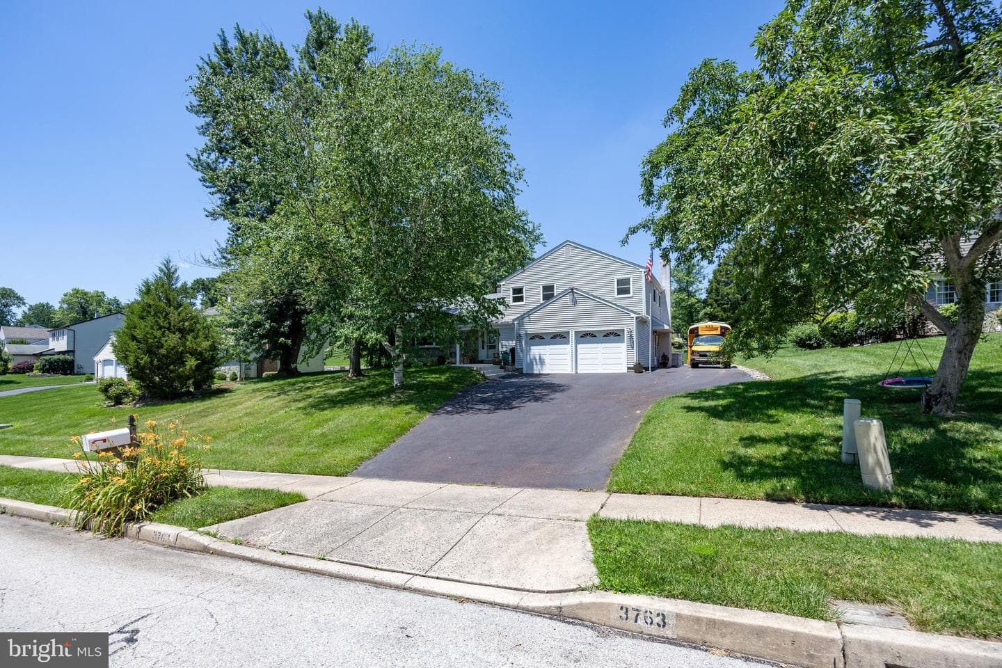3763 Stoughton Road photo 2