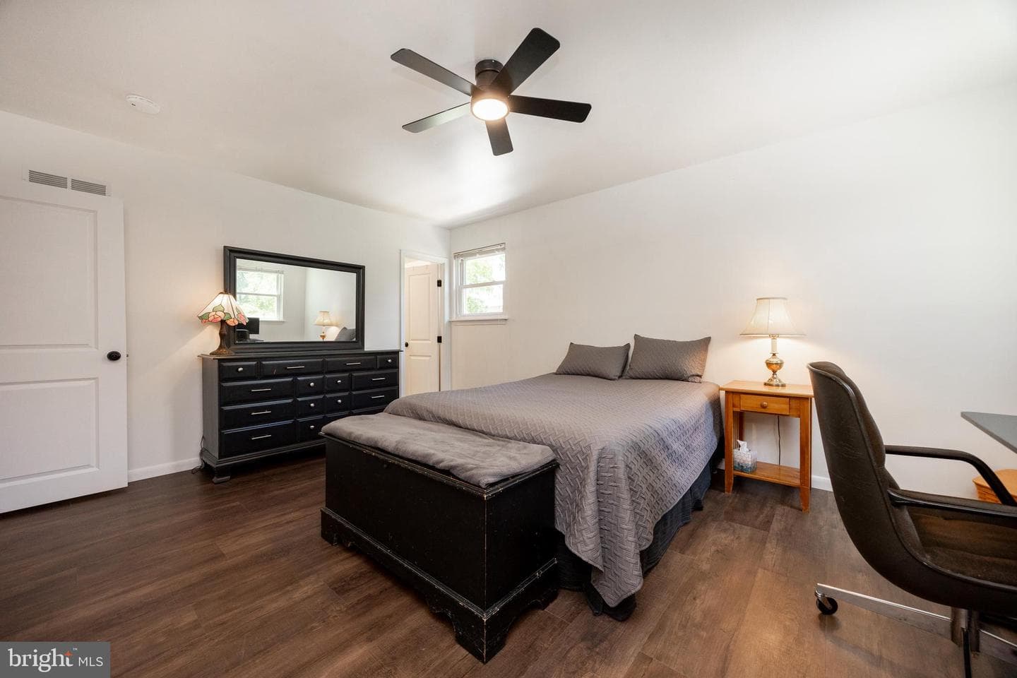 3763 Stoughton Road photo 23