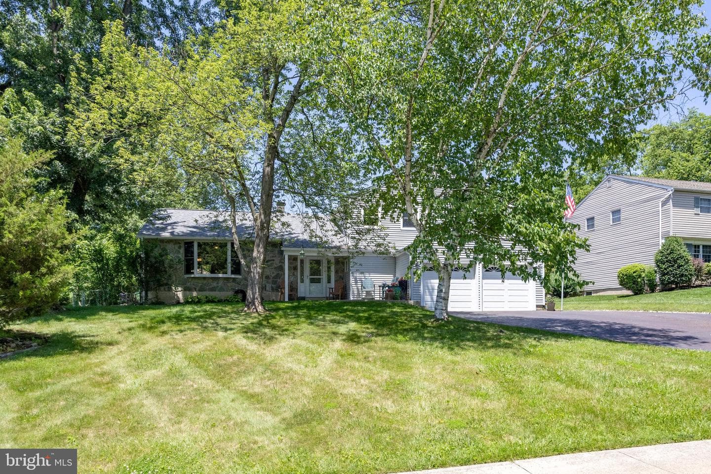 3763 Stoughton Road photo 3