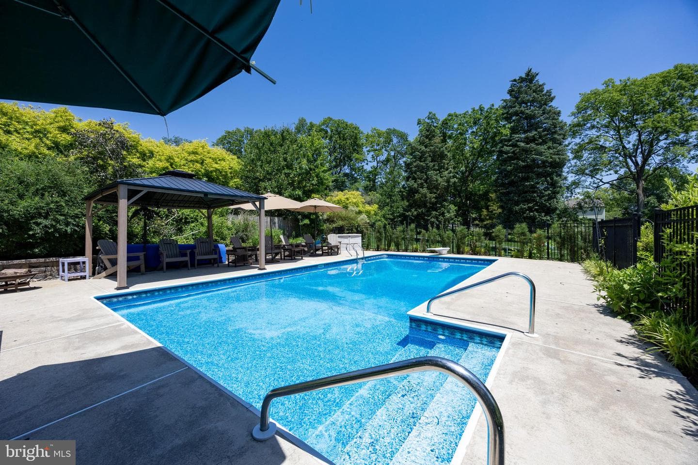 3763 Stoughton Road photo 40