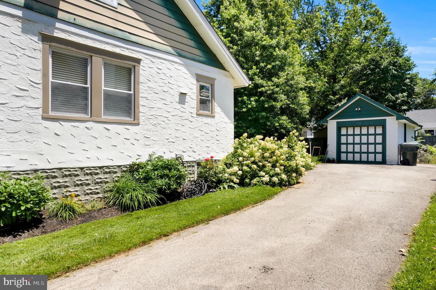 443 Tennis Avenue photo 31