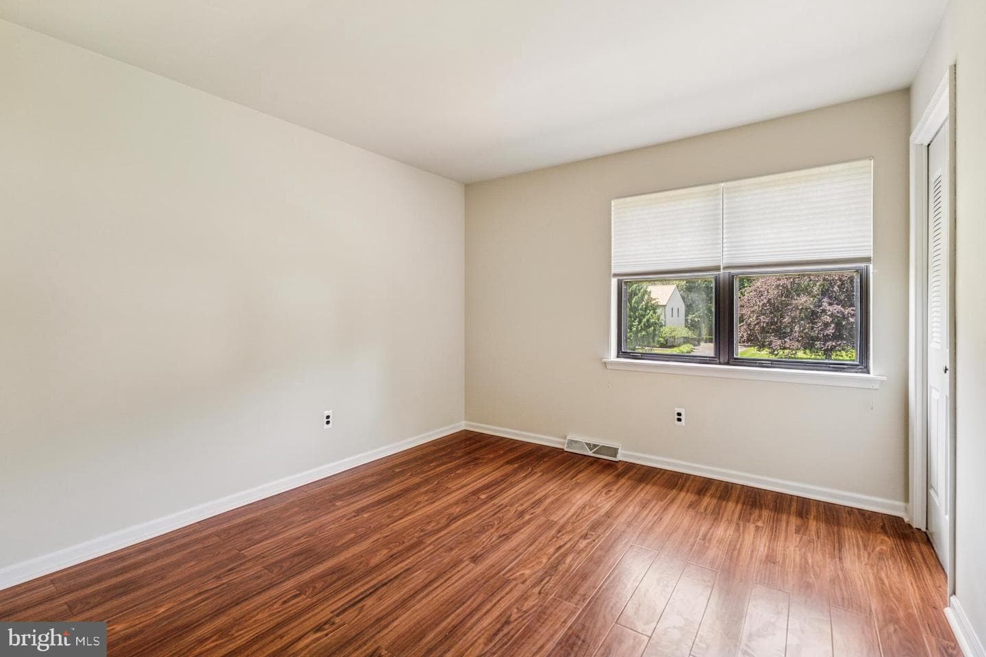 13 Virginia Lane photo 19