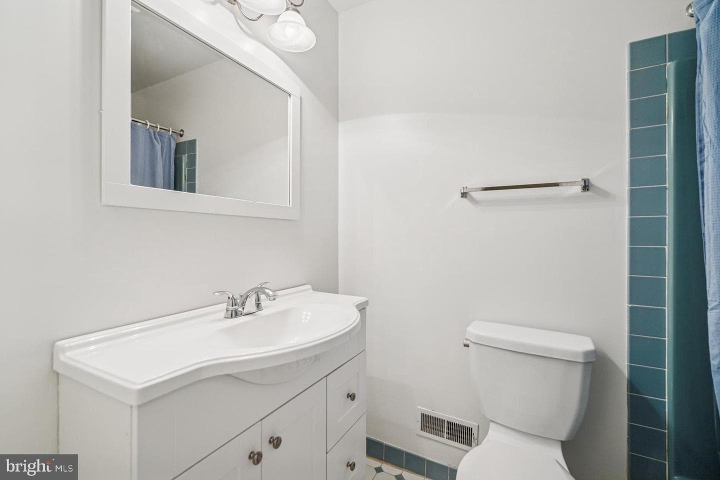 13 Virginia Lane photo 21