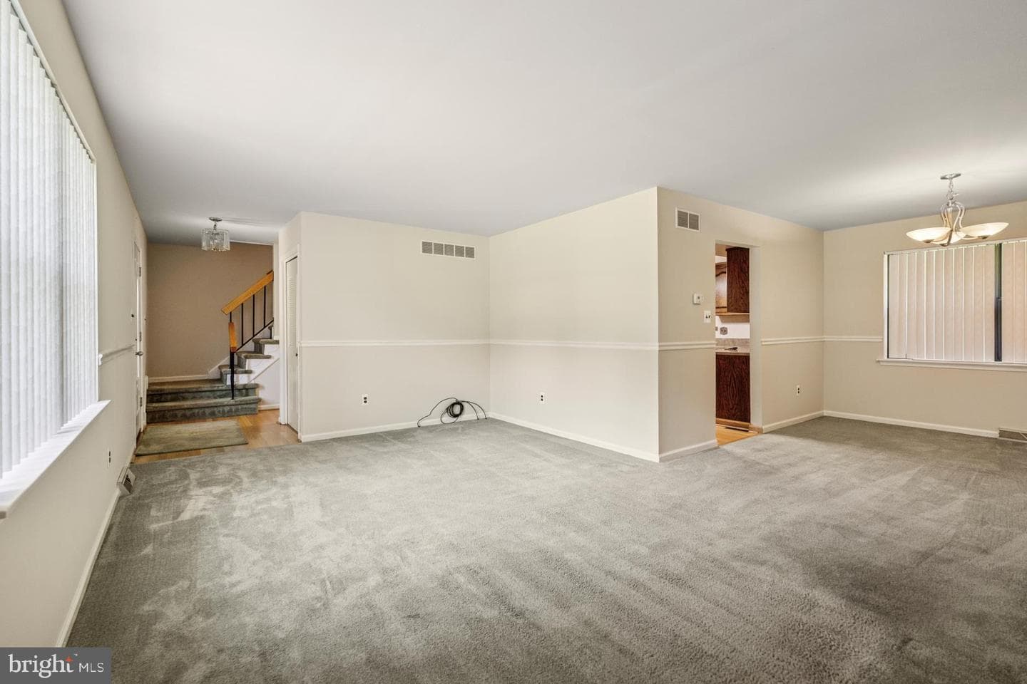13 Virginia Lane photo 5