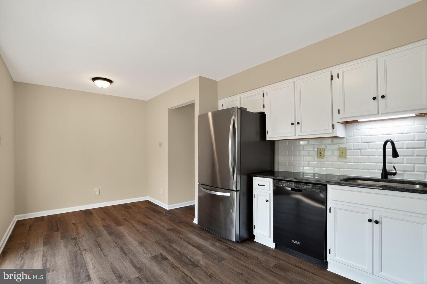 3929 Seneca Court photo 10