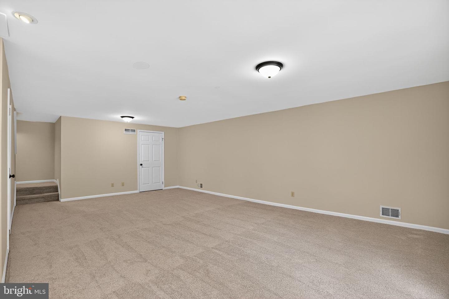 3929 Seneca Court photo 26