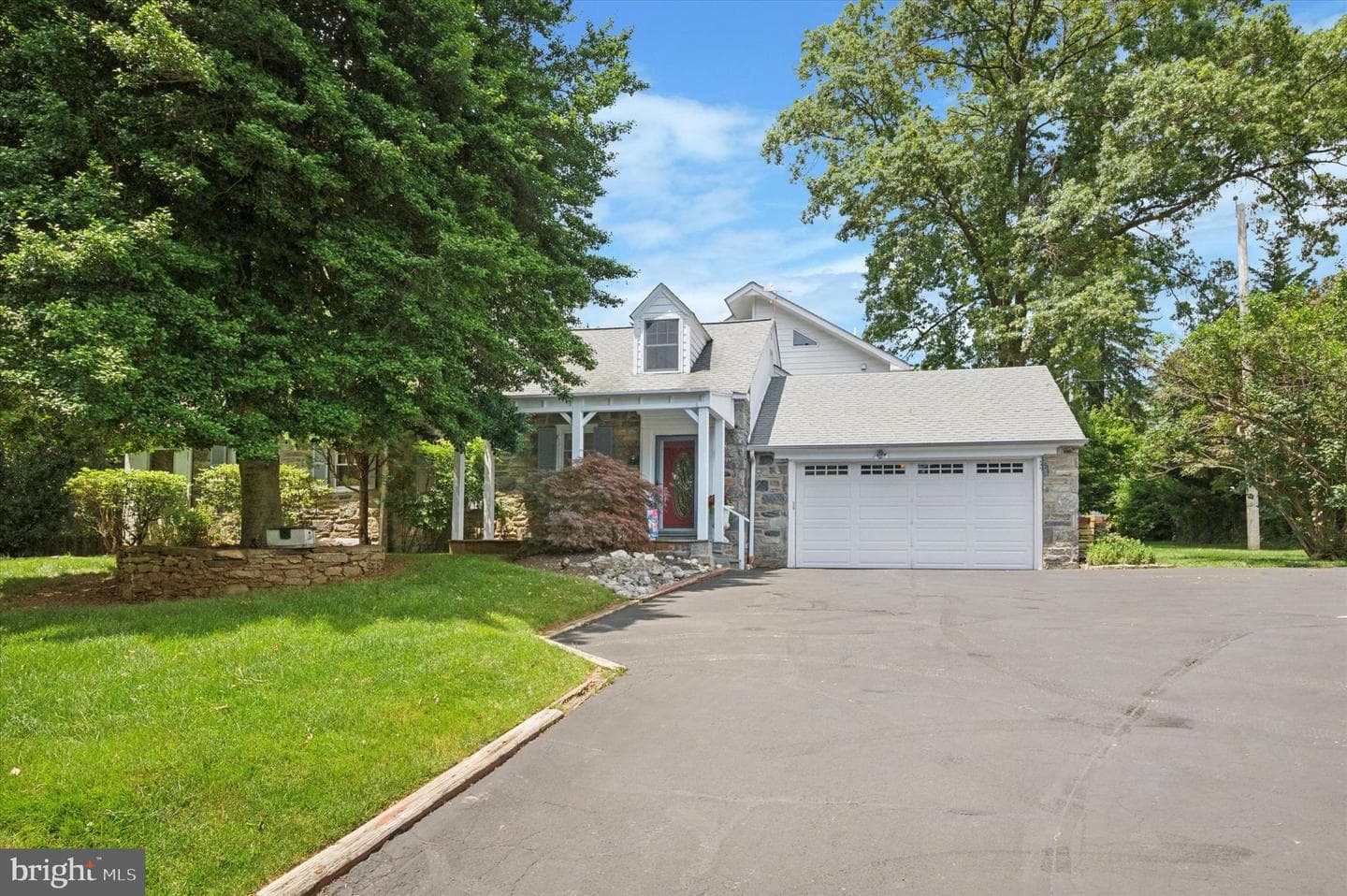2440 Walton Road photo 1