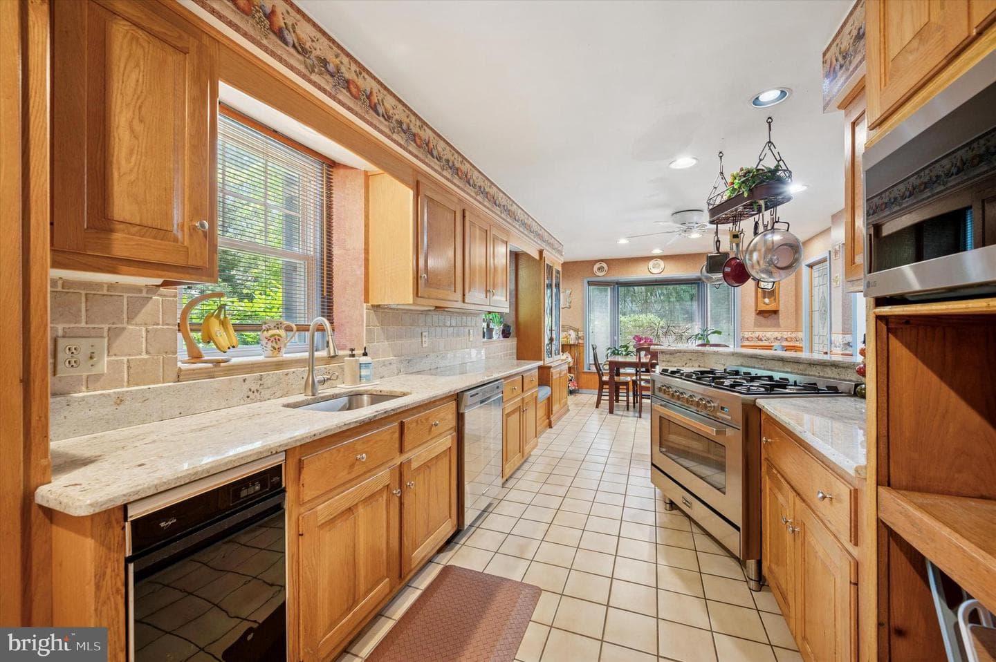 2440 Walton Road photo 11