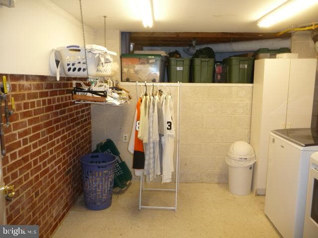 2440 Walton Road photo 38