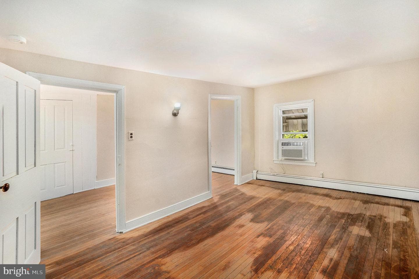 323 South Street photo 17