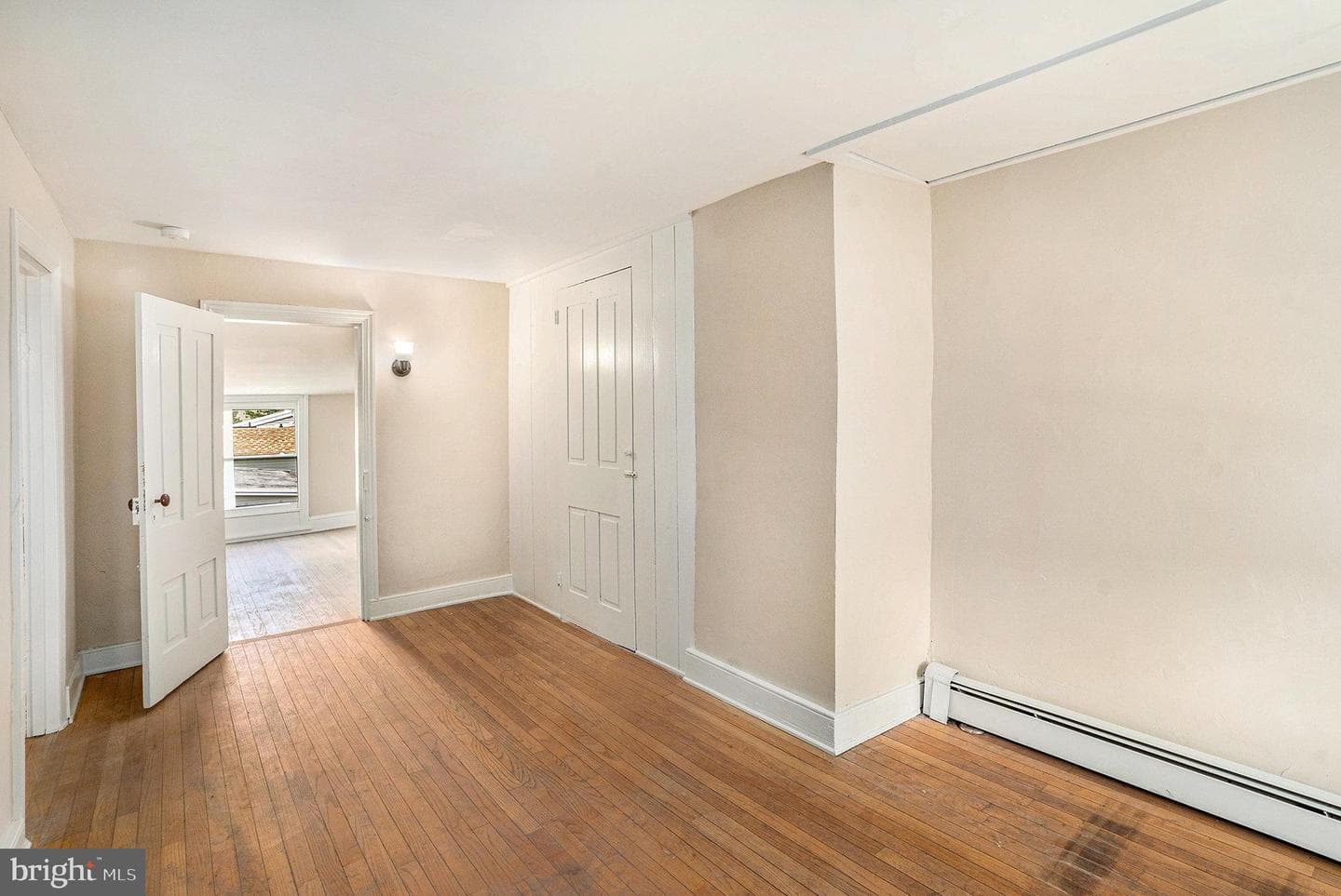 323 South Street photo 18