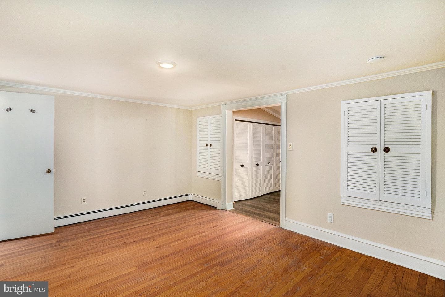 323 South Street photo 24