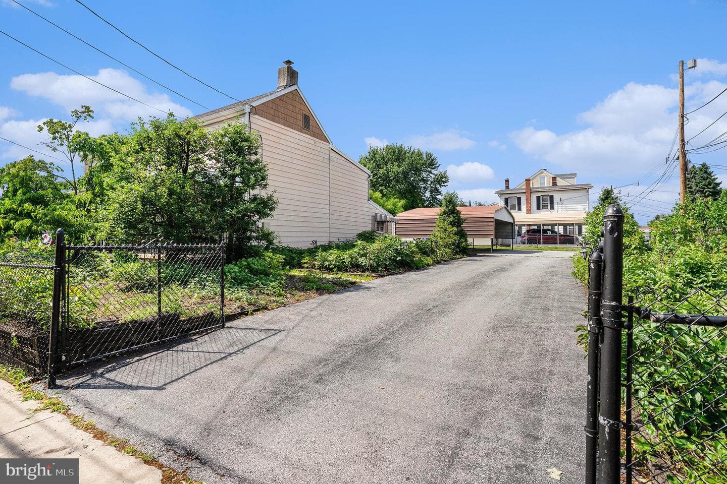 323 South Street photo 3