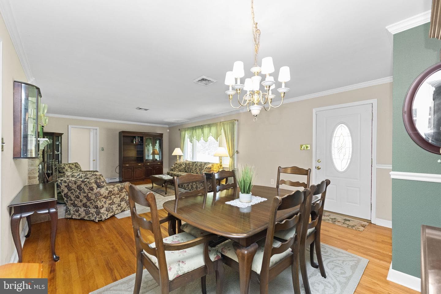 912 Sycamore Drive photo 11