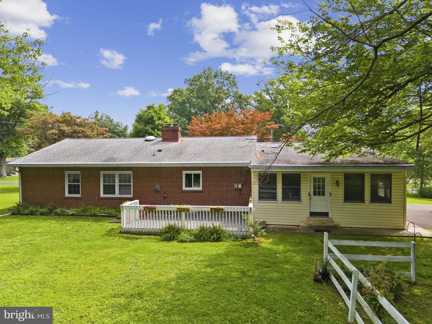 912 Sycamore Drive photo 29