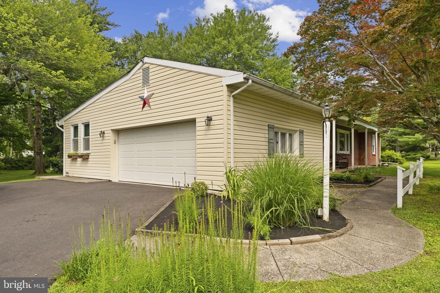 912 Sycamore Drive photo 7