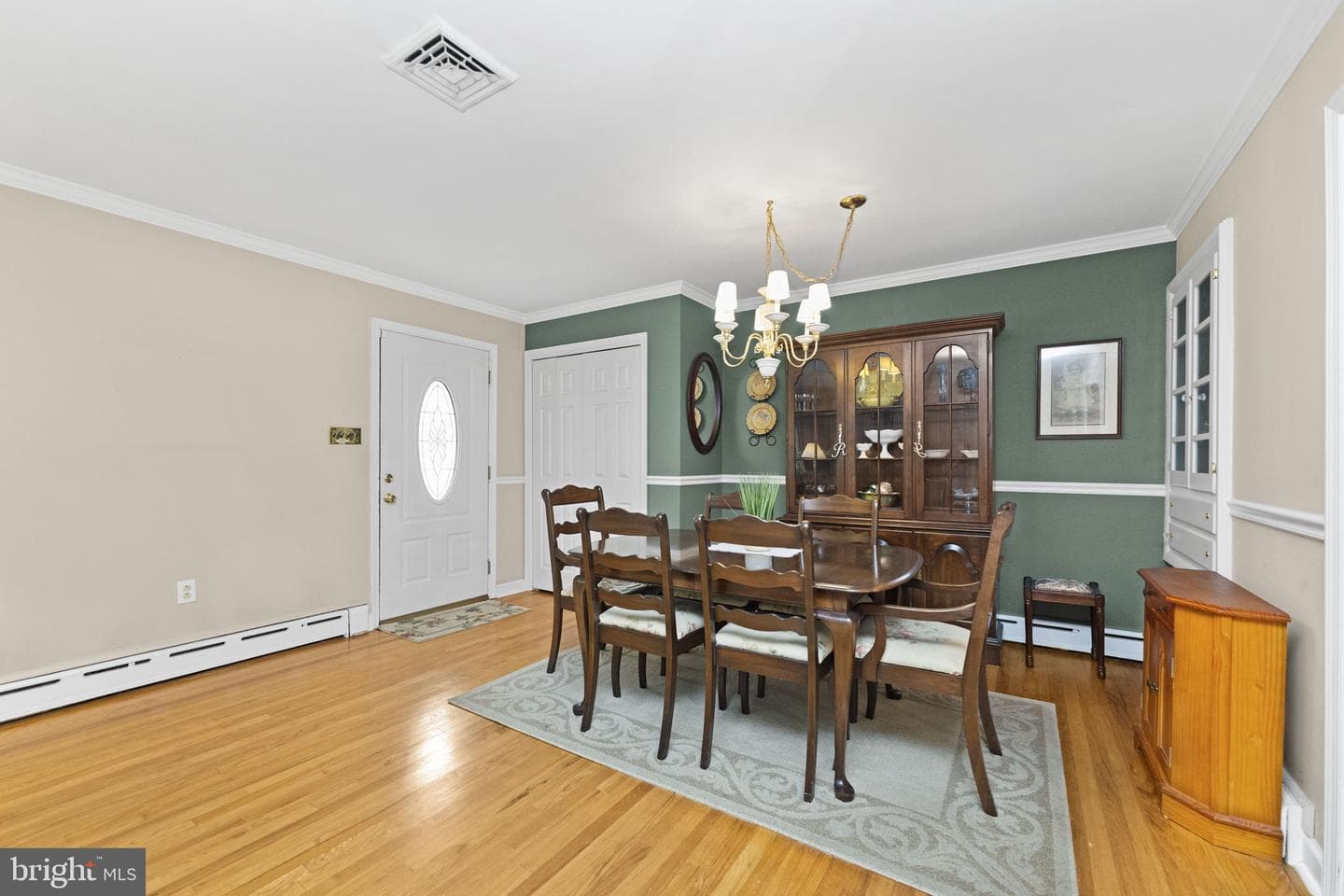 912 Sycamore Drive photo 9