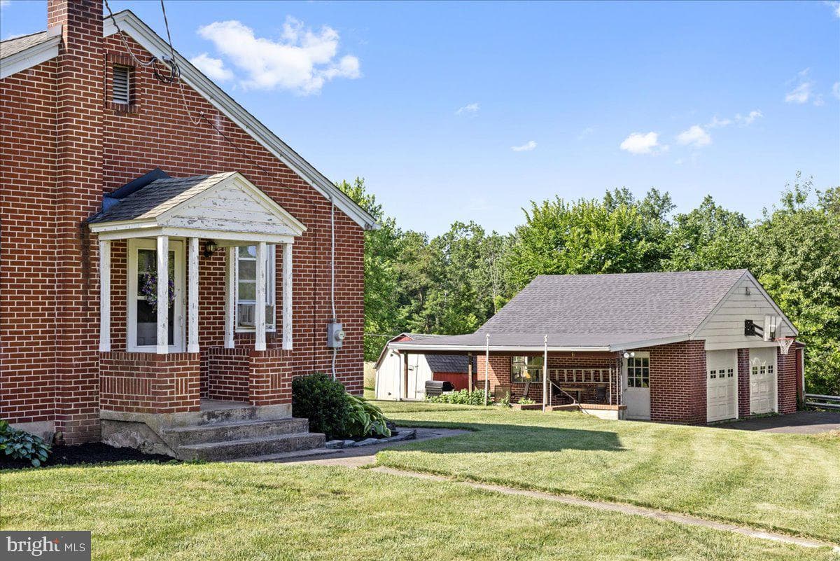 1848 Hoffmansville Road photo 3