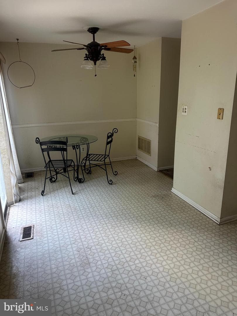 1332 Statesman photo 10