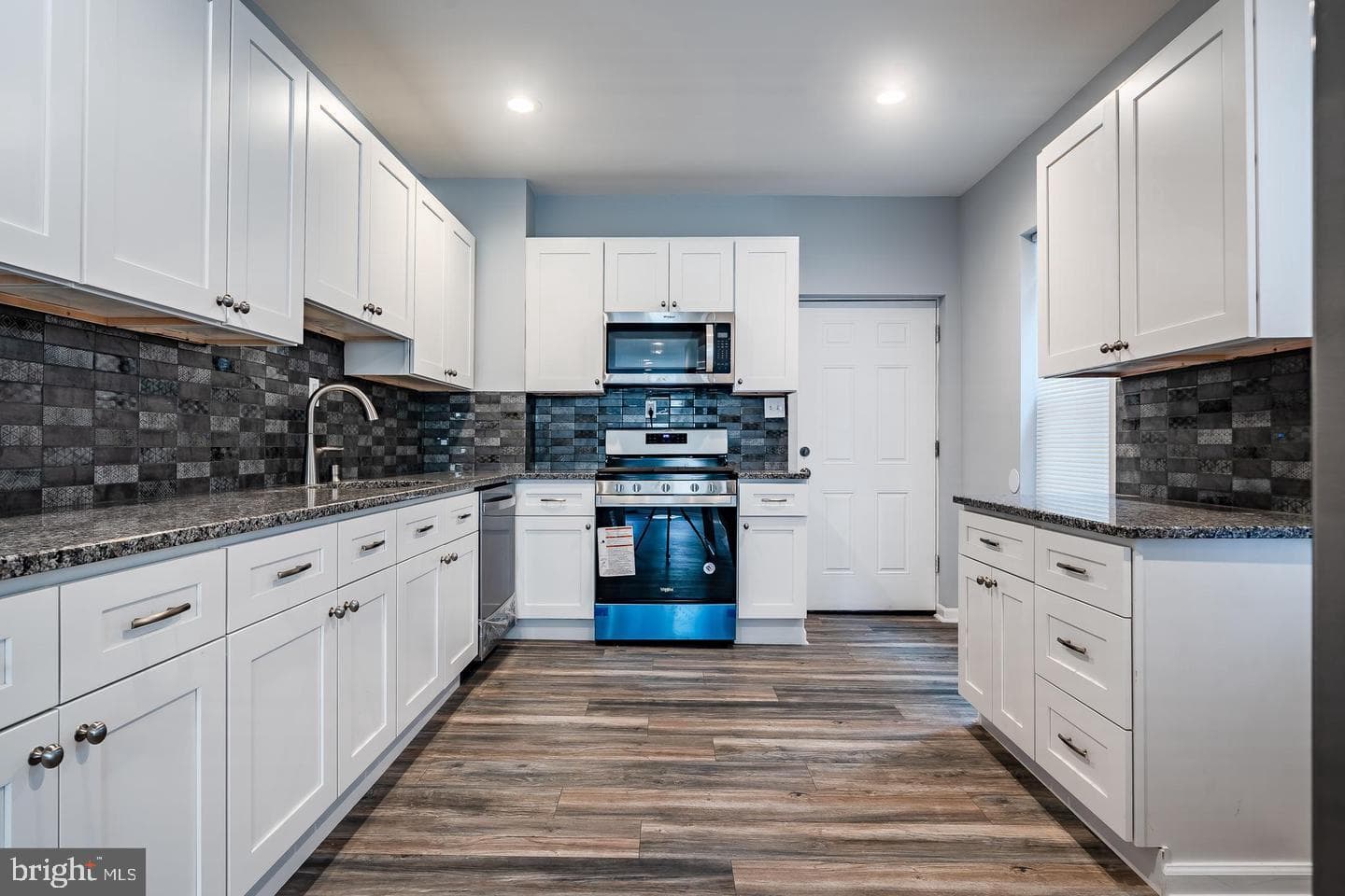 703 Arch Street photo 10