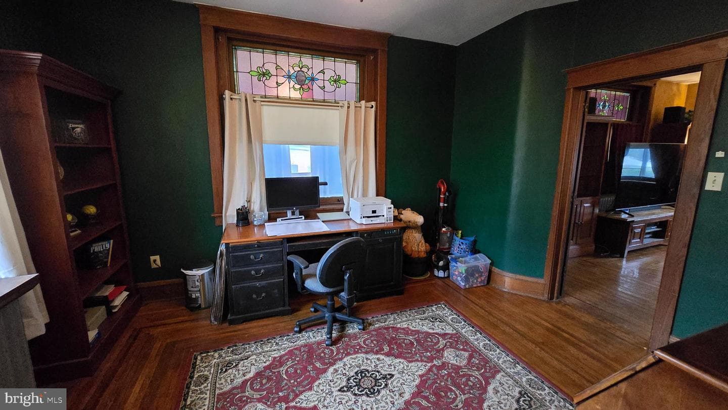 451 Penn Street photo 17