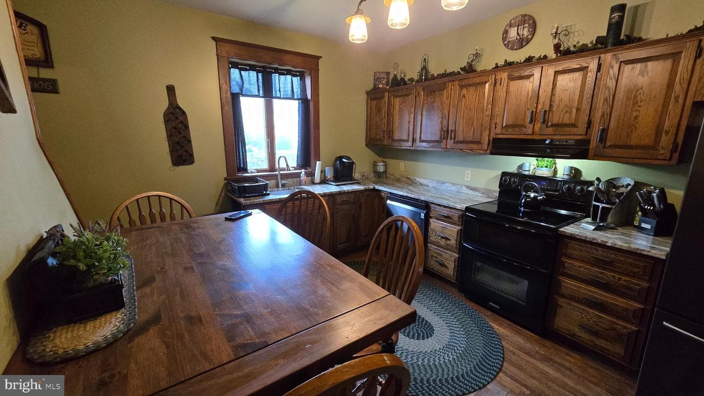 451 Penn Street photo 20