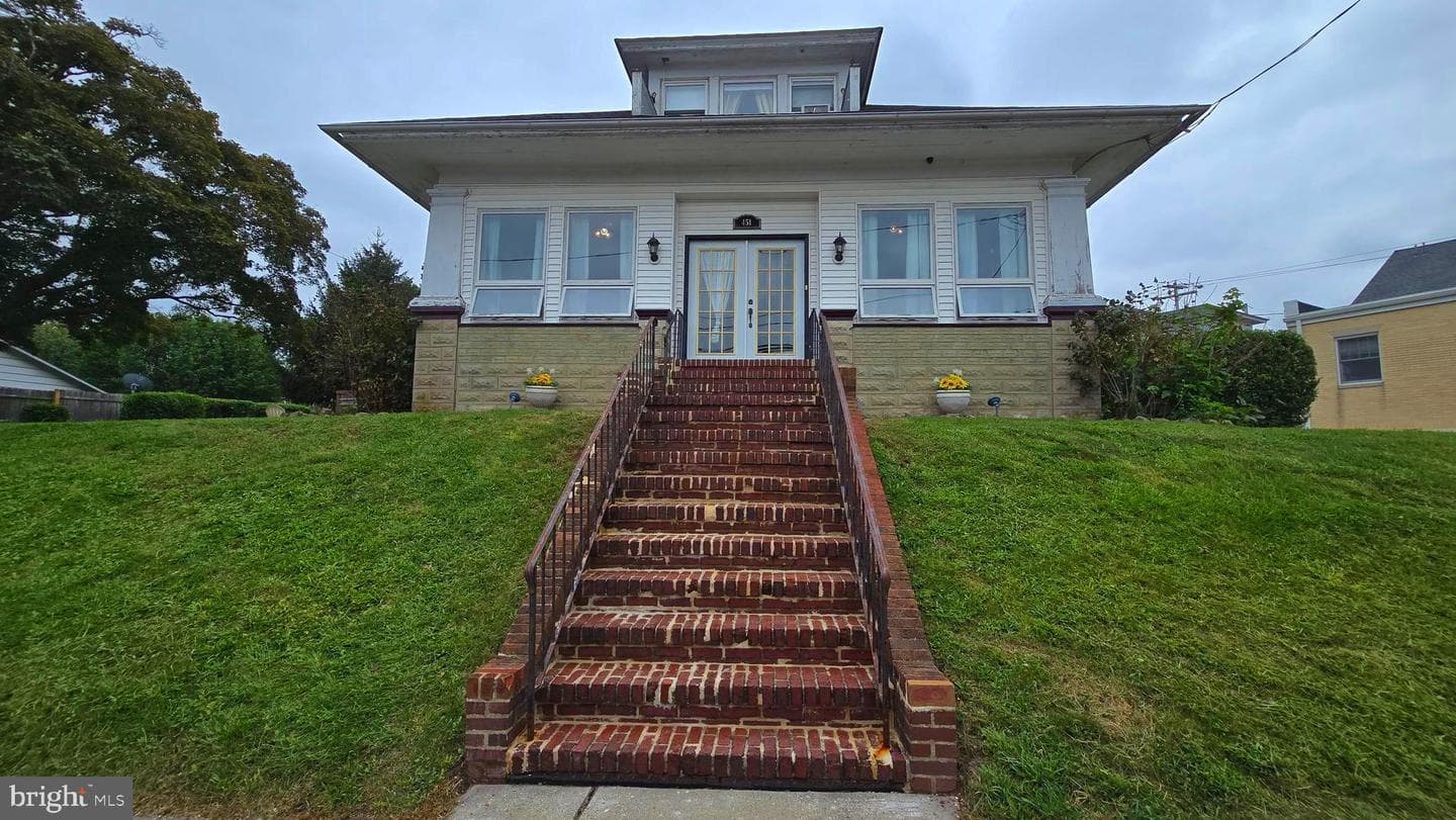 451 Penn Street photo 58
