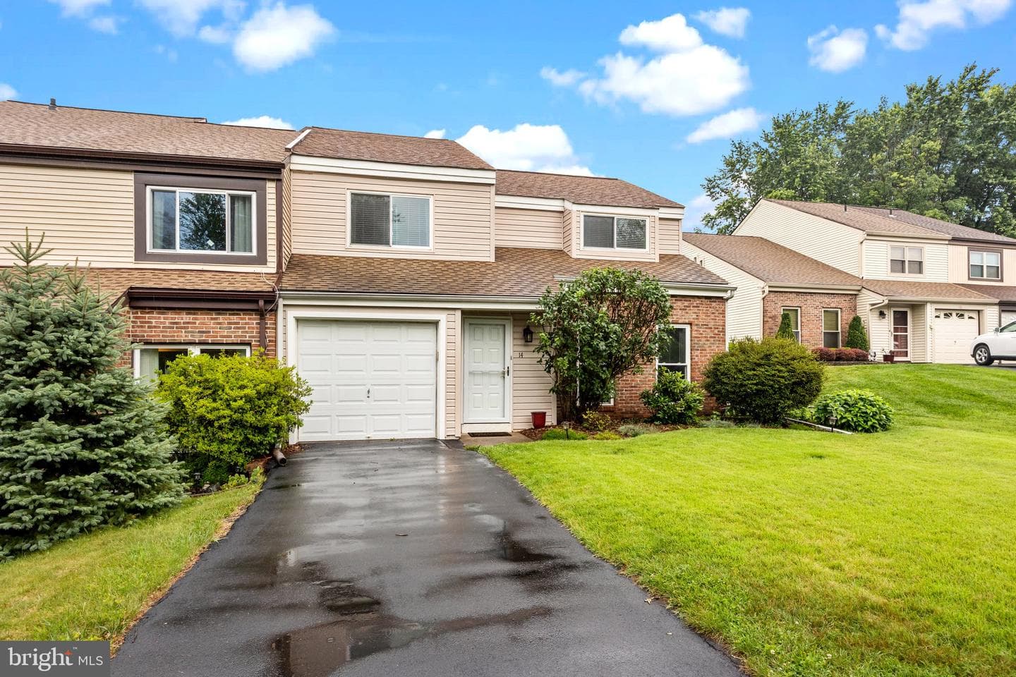 14 Log Pond Drive photo 2