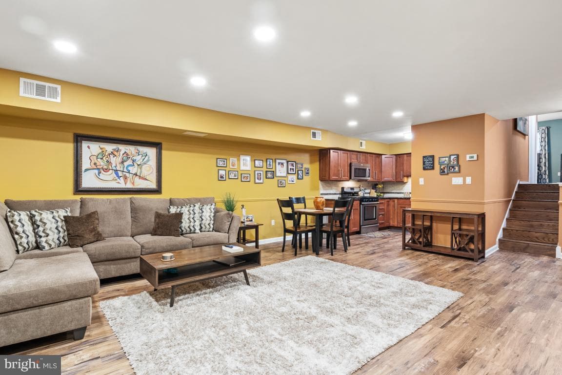 318 Stony Way photo 7