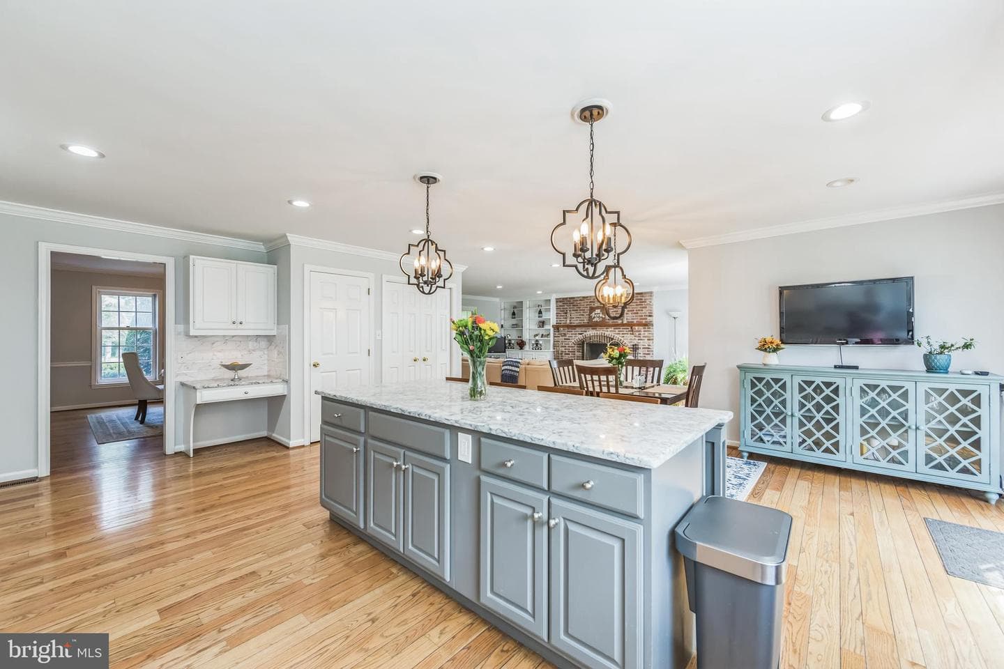 717 Evans Road photo 16