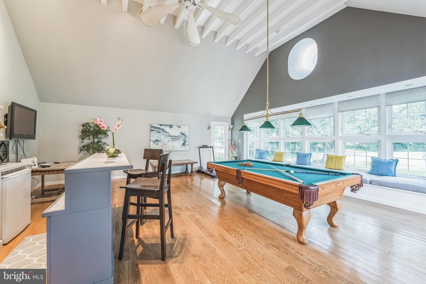 717 Evans Road photo 32