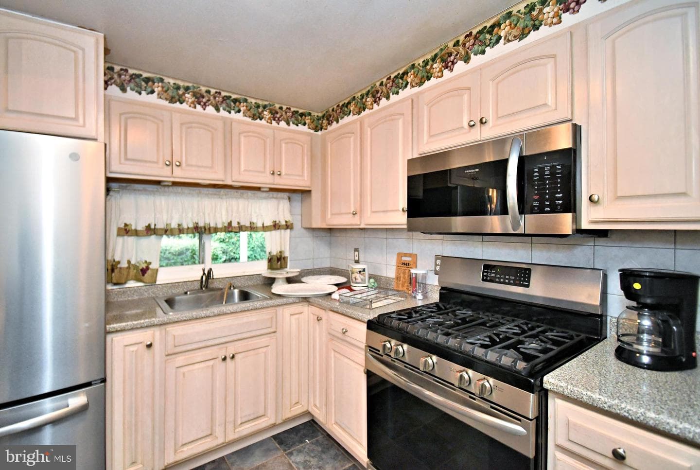 1433 Saint John Road photo 15