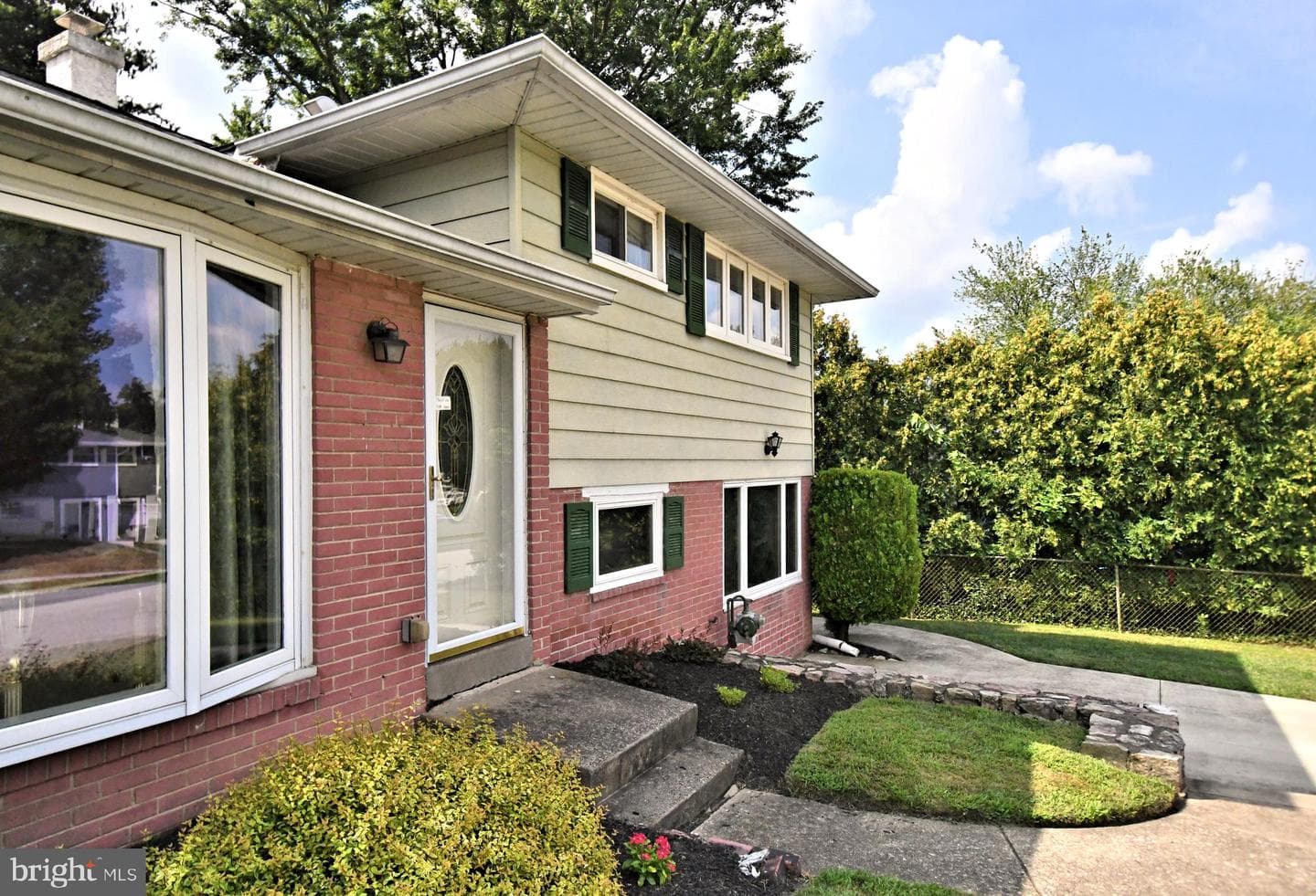 1433 Saint John Road photo 4