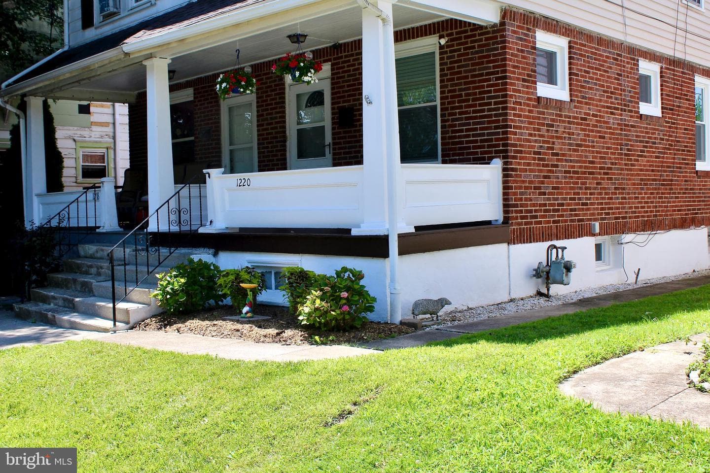 1220 W Lafayette Street photo 2