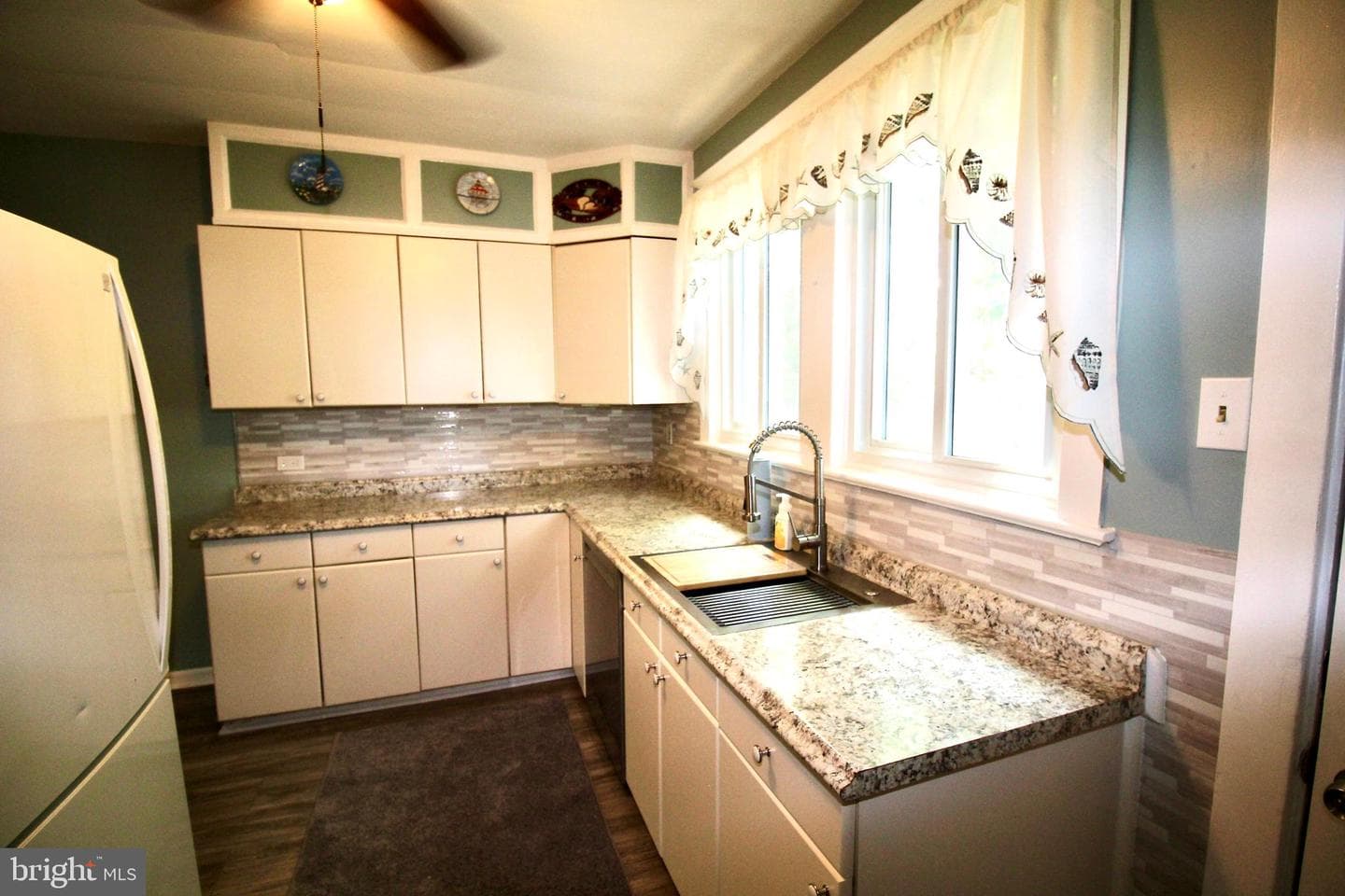 1220 W Lafayette Street photo 9