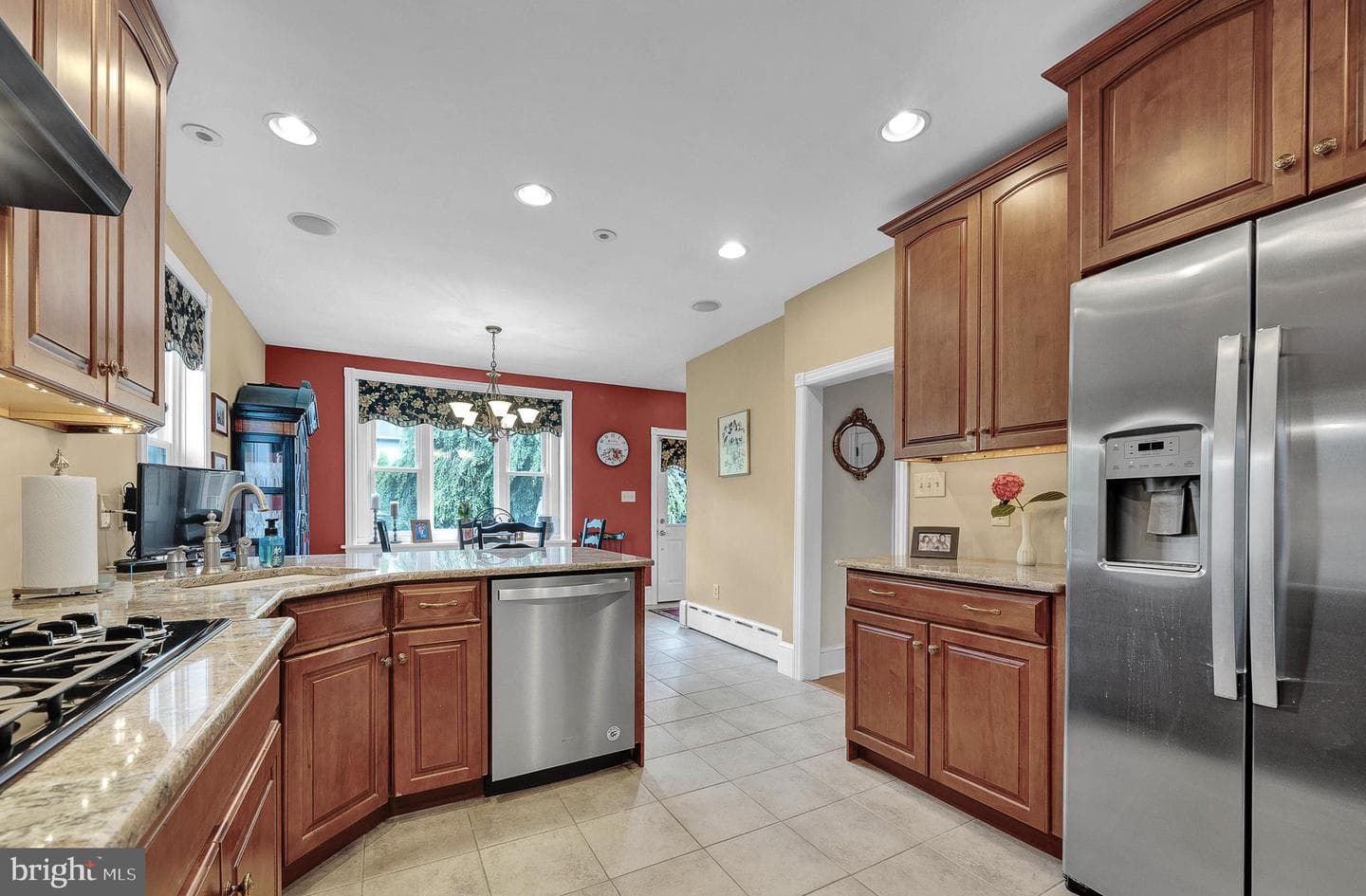200 Hillside Avenue photo 11