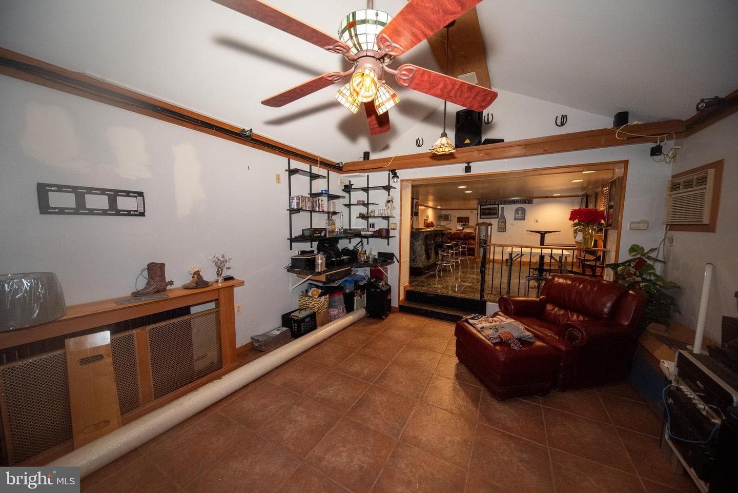 1612 E Willow Grove Avenue photo 2