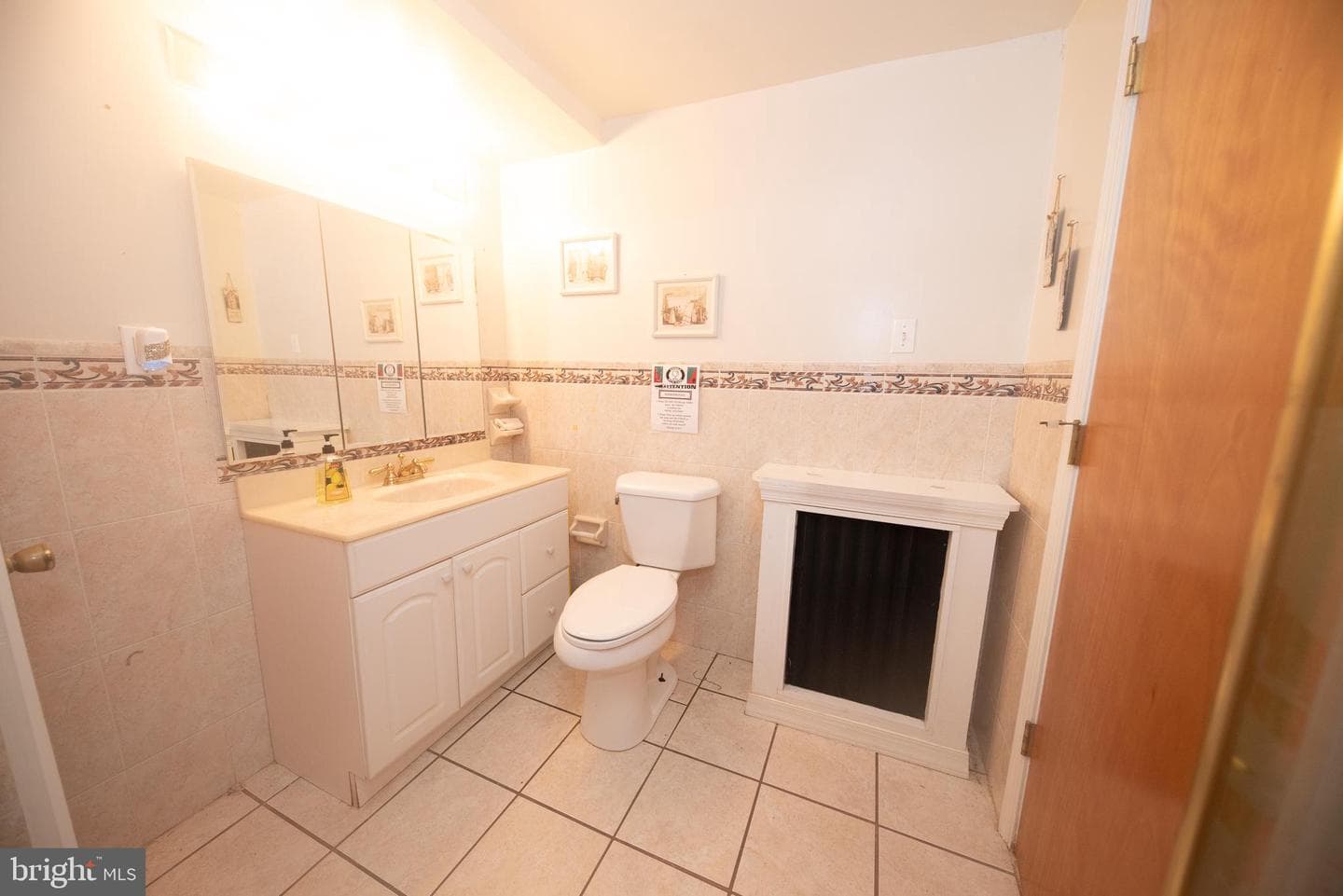 1612 E Willow Grove Avenue photo 4