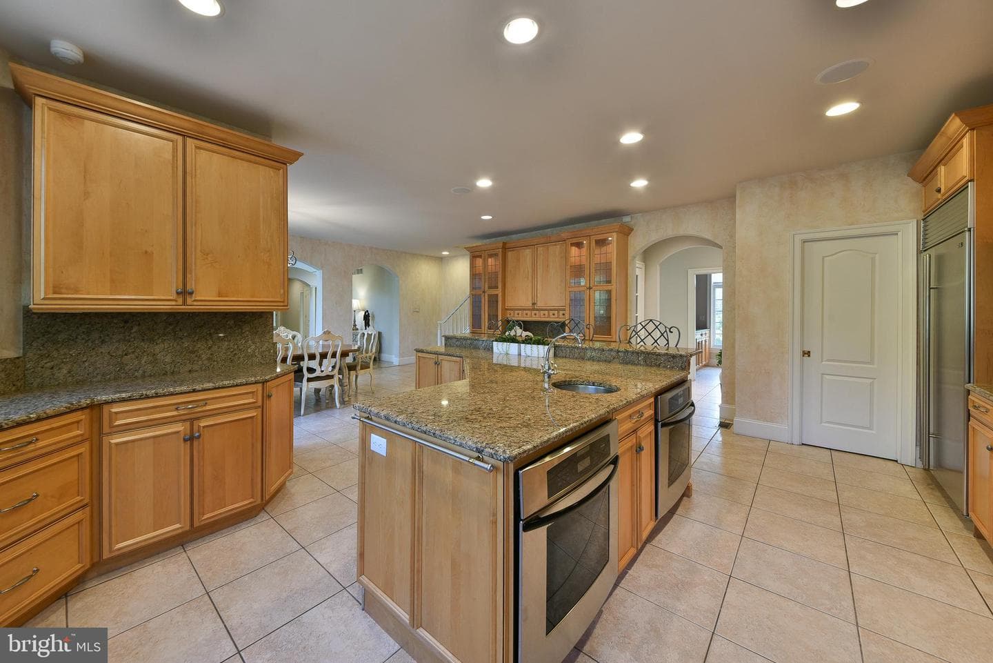 1389 Lamplighter Circle photo 25