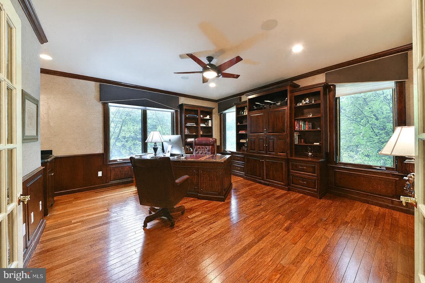 1389 Lamplighter Circle photo 28