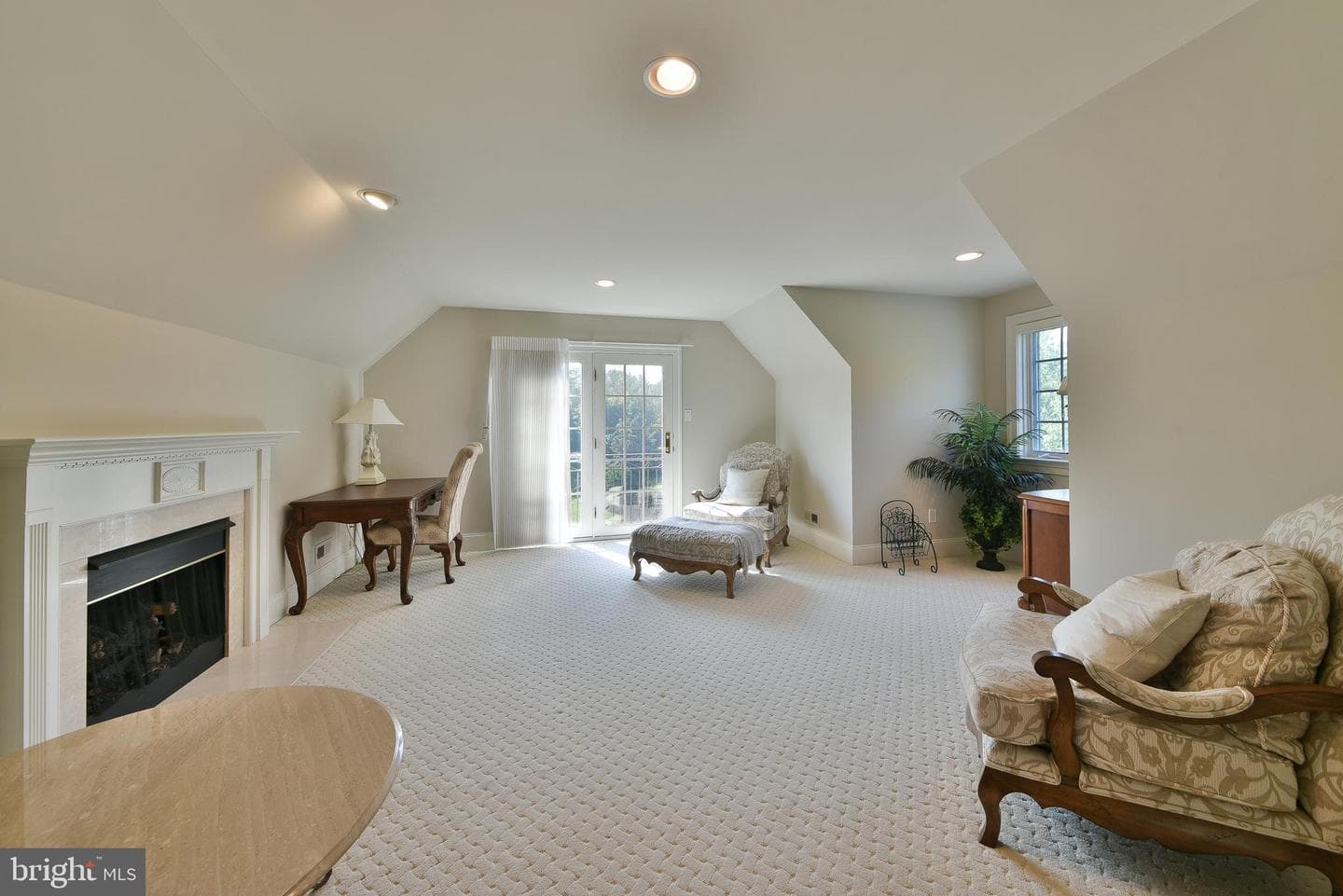 1389 Lamplighter Circle photo 37